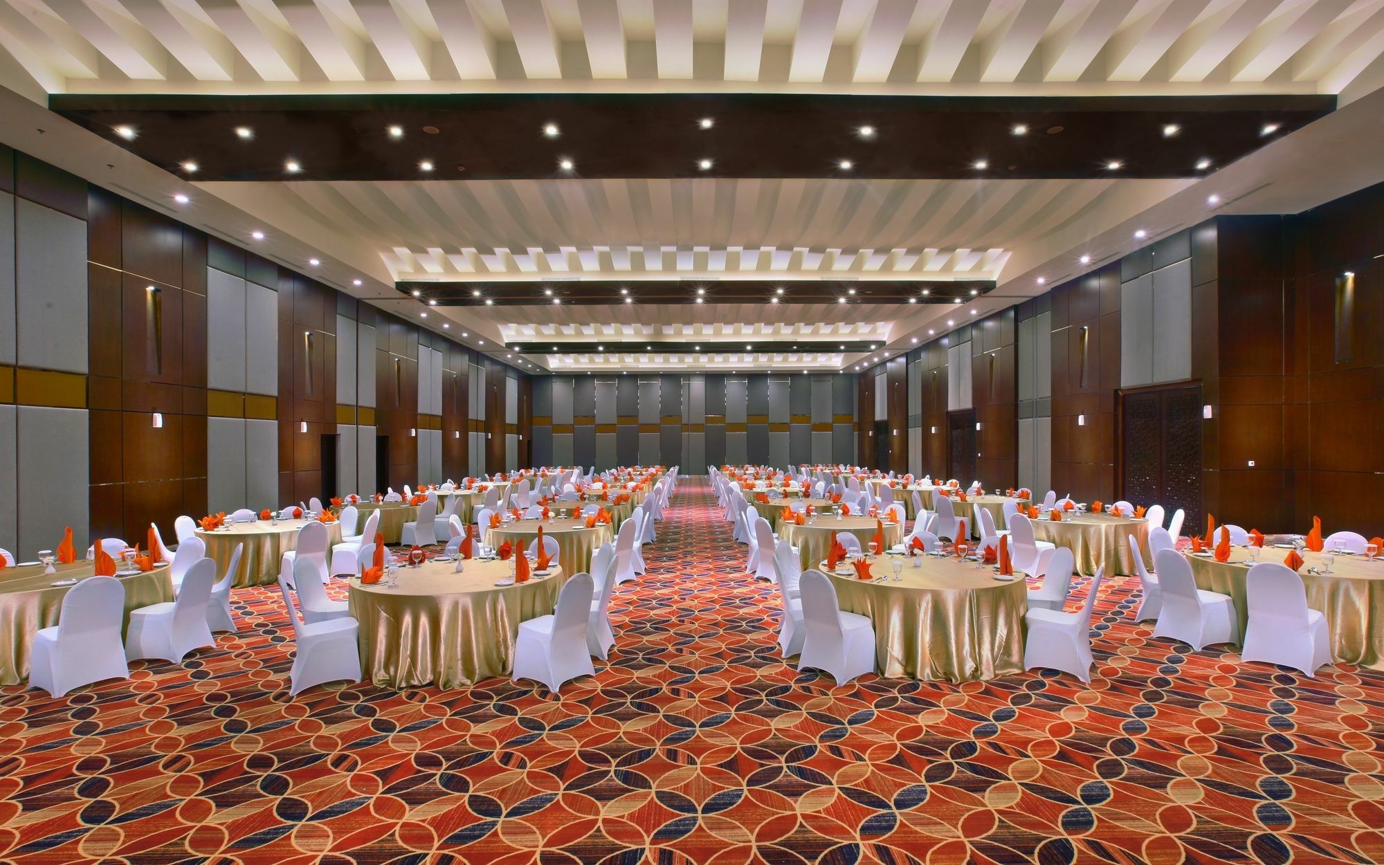 The Alana Hotel & Convention Center Solo By Aston Exterior foto